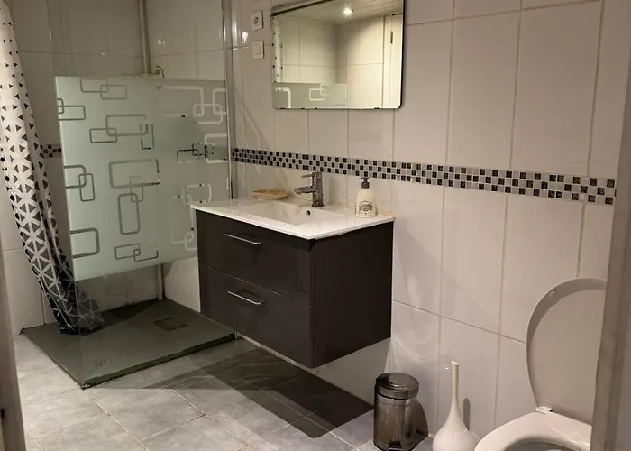 Loft Avec Jacuzzi Prive Апартаменты Richerenches